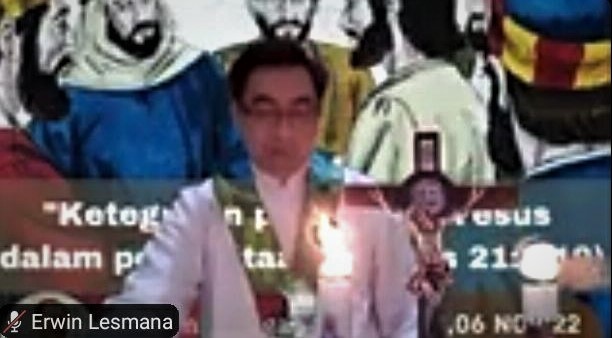 Prodiakon Erwin Pemimpin ibadat-- (2)